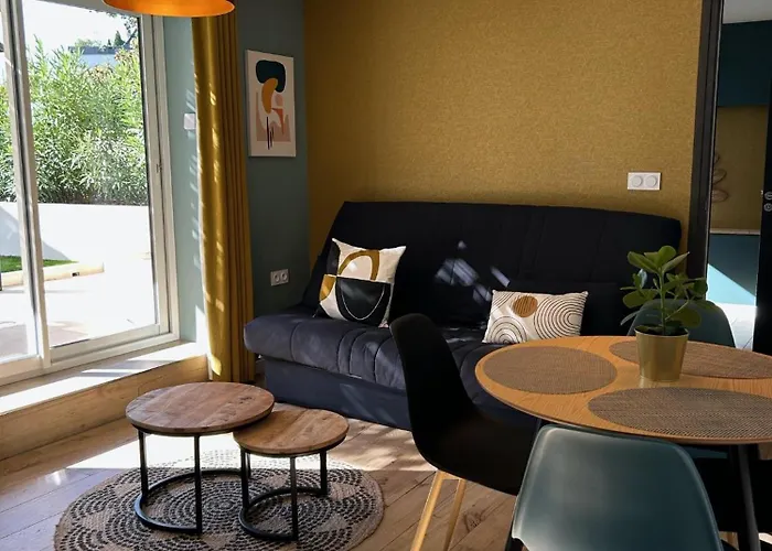 Appartement Proche Hopital, Jardin Privatif