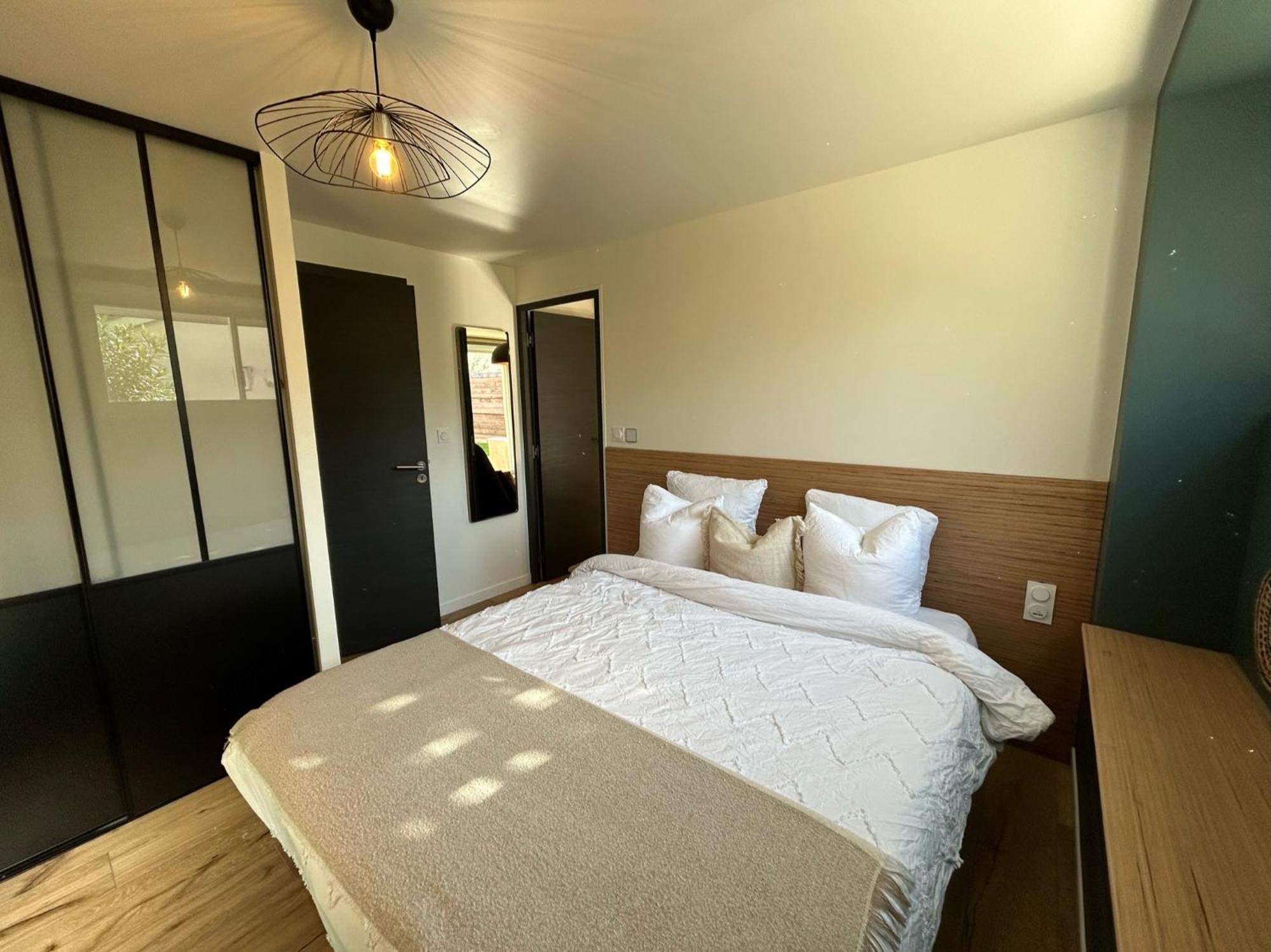 Apartment Proche Hopital, Jardin Privatif